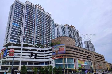 [Vacant Unit] Service Apartment [Opposite to Kajang SILK Highway; 6 min to C180 & Cheras Traders Square; 8 min to Batu 11 Cheras MRT station]