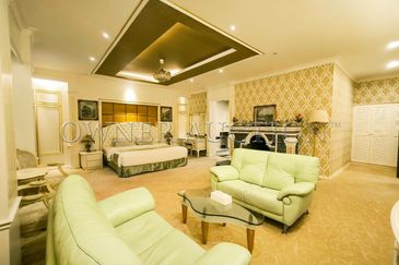 [Luxury living in a laid-back setting; Major tourist hotspot] 4 Storey Detached Bungalow [Near to tourist attraction; Next to Sultan Ahmad Shah Golf C