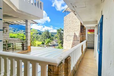 [Located in the beautiful hilly station of Cameron Highlands] 5 Storey Detached Bungalow in Smurf Inn [Near to tourist attraction; Next to Sultan Ahma