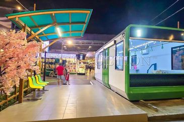 [Luxury living in a laid-back setting; Major tourist hotspot] 4 Storey Detached Bungalow [Near to tourist attraction; Next to Sultan Ahmad Shah Golf C