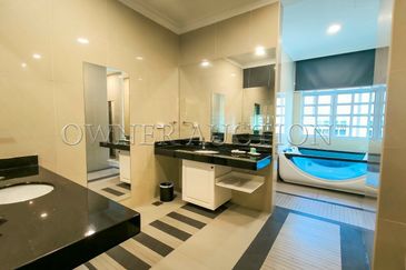 [Luxury living in a laid-back setting; Major tourist hotspot] 4 Storey Detached Bungalow [Near to tourist attraction; Next to Sultan Ahmad Shah Golf C