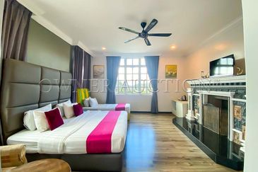 [Located in the beautiful hilly station of Cameron Highlands] 5 Storey Detached Bungalow in Smurf Inn [Near to tourist attraction; Next to Sultan Ahma