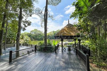 [Private Landed Residence-Strata Title; Foreign Buyer Eligibility] Villa [Close to Kuala Lumpur City Centre; KL International Airport (KLIA)]