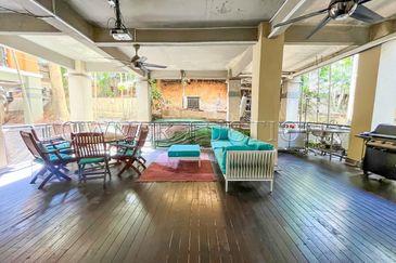 [Private Landed Residence-Strata Title; Foreign Buyer Eligibility] Villa [Close to Kuala Lumpur City Centre; KL International Airport (KLIA)]