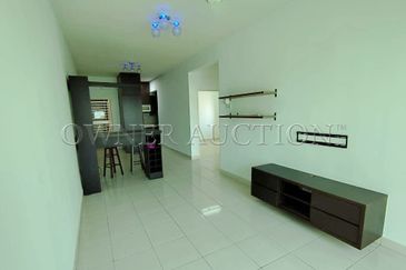 [Vacant Unit] Condominium [70% Occupancy Rate; Right Beside SJKC Kheow Bin; 3 min to Batu Caves KTM Station]