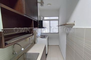 [Vacant Unit] Condominium [70% Occupancy Rate; Right Beside SJKC Kheow Bin; 3 min to Batu Caves KTM Station]