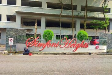 [Vacant Unit] Condominium [70% Occupancy Rate; Right Beside SJKC Kheow Bin; 3 min to Batu Caves KTM Station]