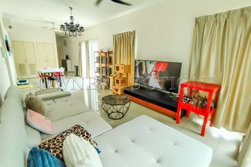 [Located in the Heart of Damansara Perdana] Service Apartment [Ideal for own Stay or Investment for Long-Term Rental or Short - Term Investment]