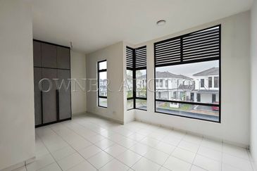 [Avenham; Terrace Garden Home] 2 Storey Terrace Garden House [Accessible via GCE, LATAR, North-South Expressway, DASH & WCE]