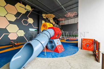 [High ROI; Partial Furnished] Condominium [Near Sunway Pyramid & Universities]