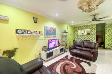 [Surrounded by matured residential area] 2 Storey Terrace House [Short distance to Sultan Abdul Aziz Shah Airport]