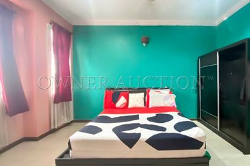 [Surrounded by matured residential area] 2 Storey Terrace House [Short distance to Sultan Abdul Aziz Shah Airport]