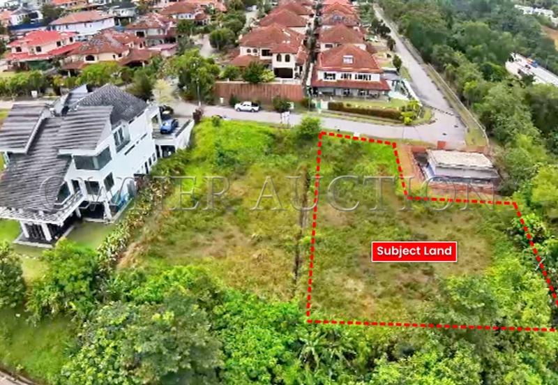 [Rear boundary opens to serene golf-course view; next to Shah Alam Golf Club (KGSAAS)] Exclusive Vacant Bungalow Land [Flat terrain and wide frontage-