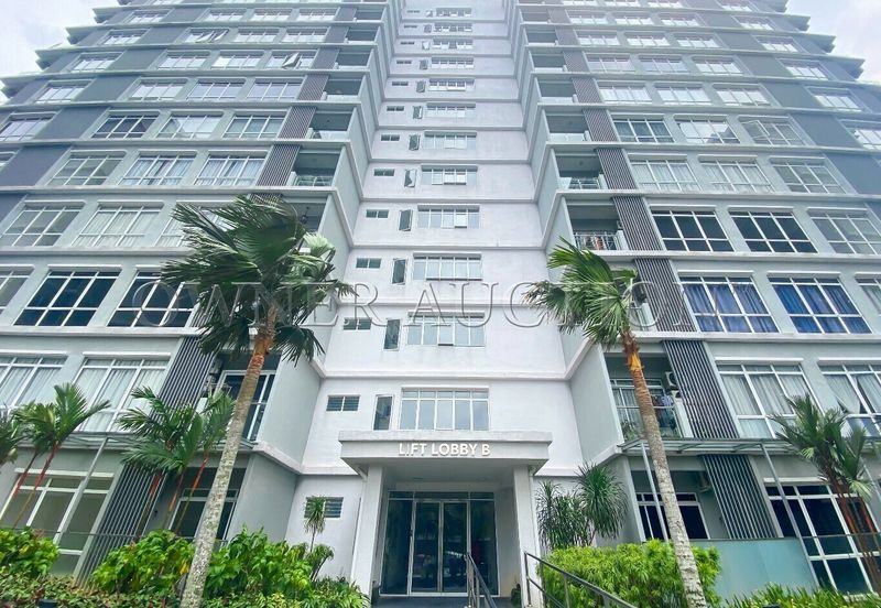 [Strategic Location] Condominium [Next to Bukit Kemuning Golf & Country Resort]