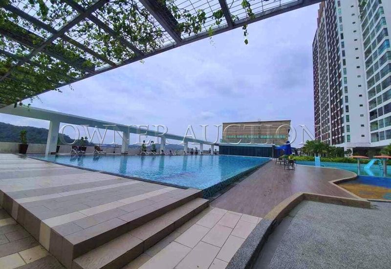 [Vacant Unit] Service Apartment [Opposite to Kajang SILK Highway; 6 min to C180 & Cheras Traders Square; 8 min to Batu 11 Cheras MRT station]