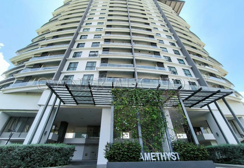 [Penthouse unit; Balcony with city view] Condominium [4 min to DPULZE Shopping Centre, Tamarind Square & MMU]