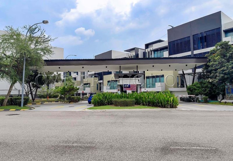 [Resort-style environment with lush greenery] Exclusive Town House [Low-density and peaceful surroundings; Easily accessible via Malaysia-Singapore Se