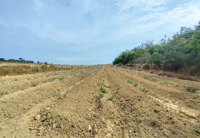 [Vacant, flat & ready for various potential uses] Land [Close to Jasin and Bukit Katil, Melaka]