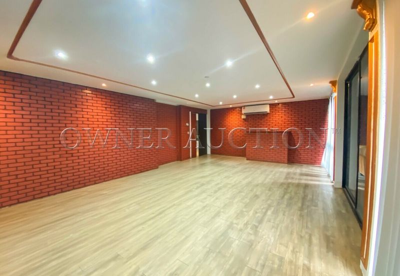 [Gated and Guarded Community; Located in Strategic and Matured Township] Shop Office [5 Min to Sungai Buloh MRT/KTM Station]