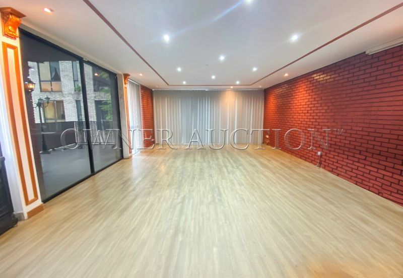 [Gated and Guarded Community; Located in Strategic and Matured Township] Shop Office [5 Min to Sungai Buloh MRT/KTM Station]