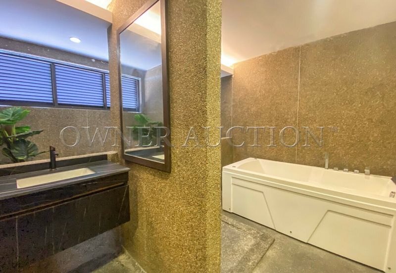 [ROI > 6%] Penthouse Unit [Beachfront Resort Living]