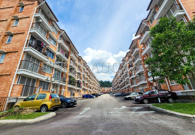 [Located in the Mature Township of Kajang] Apartment [Excellent Accessibility Via SILK Highway,LEKAS and Cheras-Kajang Expressway]