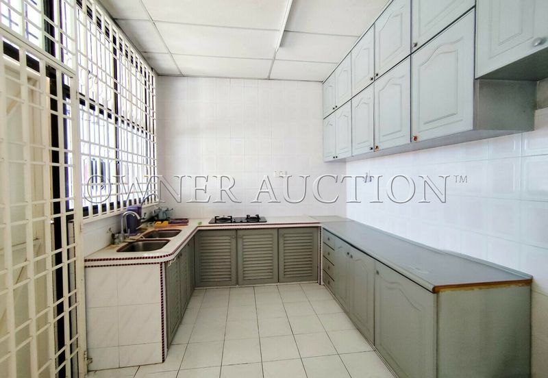 [Spacious Land] 2 Storey Semi Detached House [Prime Location]