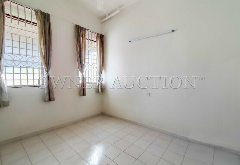 [Spacious Land] 2 Storey Semi Detached House [Prime Location]