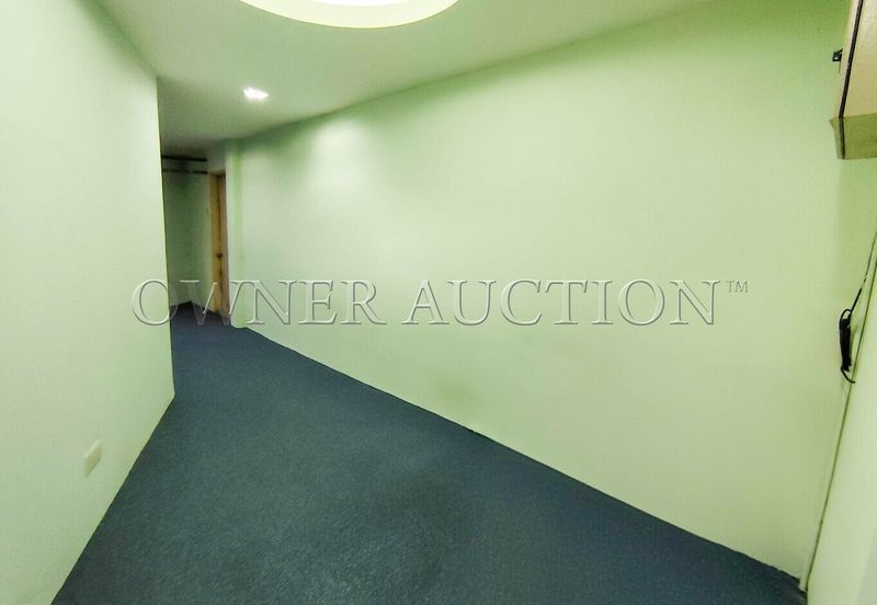 [High Visibility Location] Office with Lift [Well-connected on Jalan Puchong, Jalan Klang Lama (Old Klang Road)]