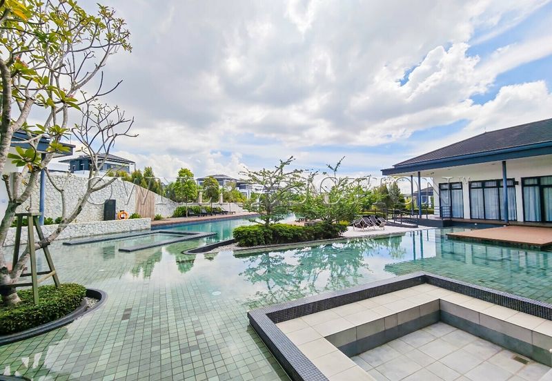 [Corner Lot unit; Premium Facilities] 2 Storey Terrace House [Accessible to NKVE in Klang Valley Western Corridor, Located just before Setia Alam]