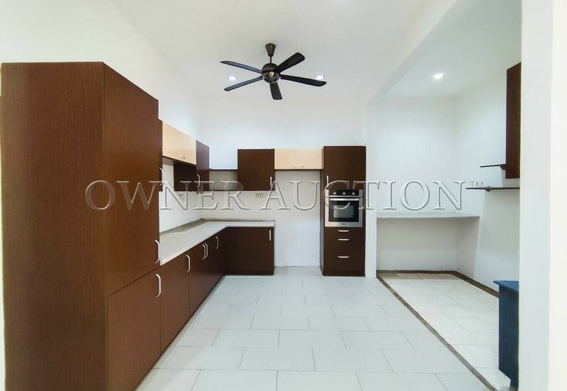 [Prestige Living in the Heart of Shah Alam] 2 Storey Superlink House [Next to Plaza Tol Shah Alam]