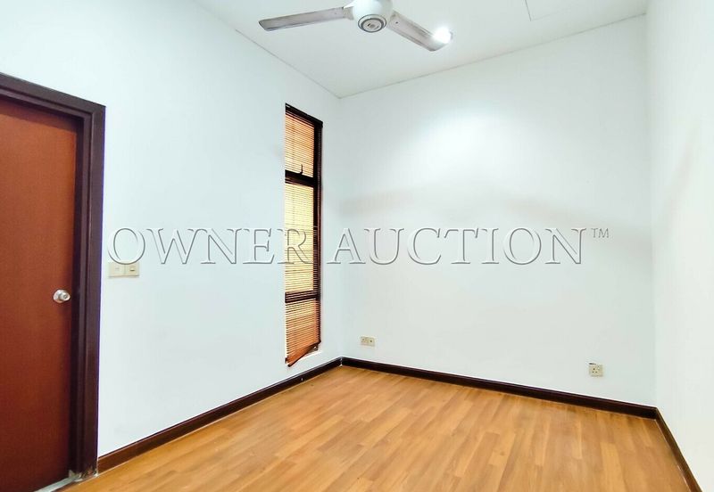 [Prestige Living in the Heart of Shah Alam] 2 Storey Superlink House [Next to Plaza Tol Shah Alam]