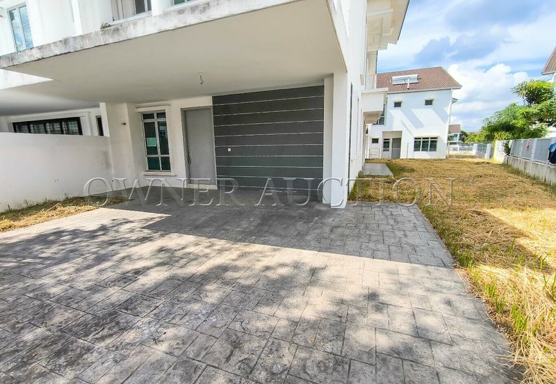 [Brand new unit; With extra land] 2 Storey Terrace House [5 min to Sanctuary Mall, Lotus's Rimbayu and Quayside Mall]