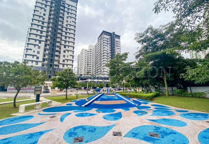 [Partially Furnished Unit] Condominium [12min LRT Station Glenmarie,4min Stesen KTM Komuter Batu Tiga]