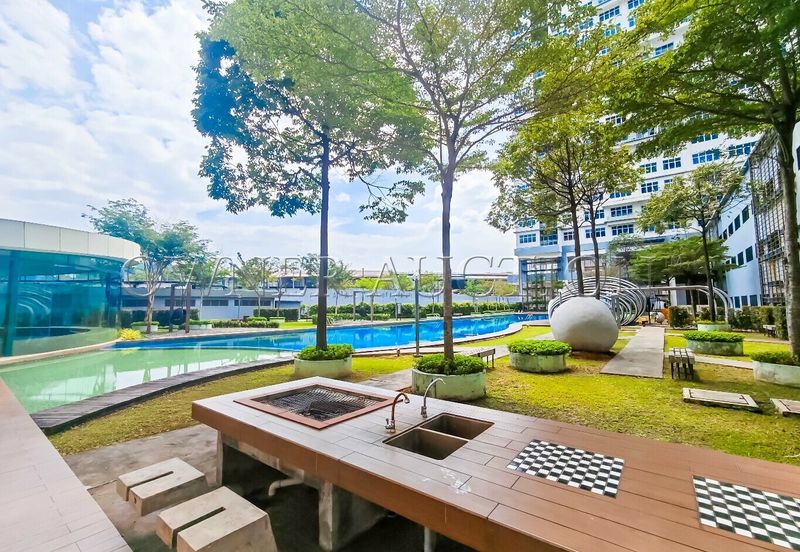 [Near LRT] Freehold Service Apartment [Strategic Location at Puchong Jaya]