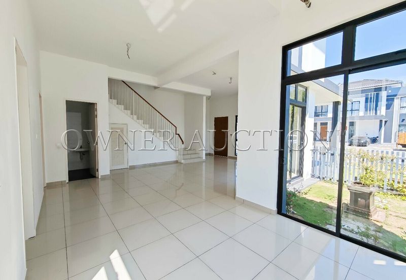 [Corner Lot unit; Premium Facilities] 2 Storey Terrace House [Accessible to NKVE in Klang Valley Western Corridor, Located just before Setia Alam]