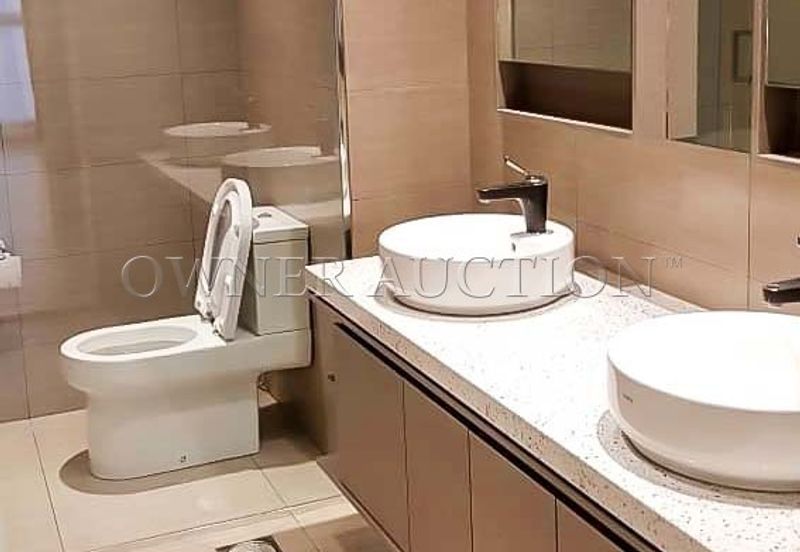 [High Floor Serviced Apartment Ideal for Own Stay or Investment] Service Apartment [Prime KL city living with close access to amenities such as KLCC, 