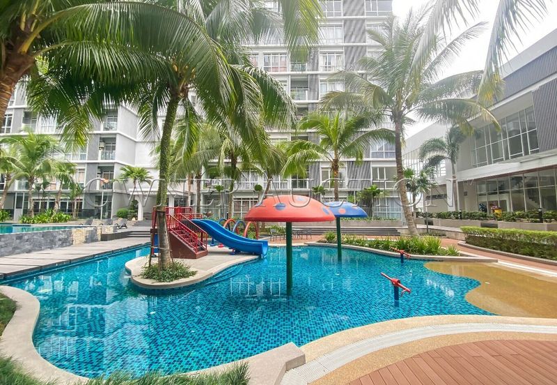 [Strategic Location] Condominium [Next to Bukit Kemuning Golf & Country Resort]