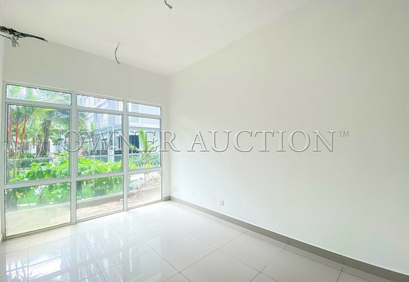 [Strategic Location] Condominium [Next to Bukit Kemuning Golf & Country Resort]