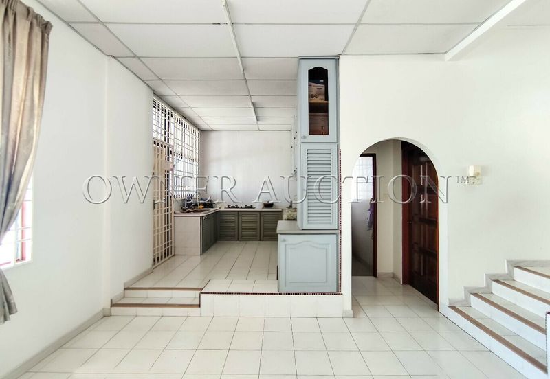 [Spacious Land] 2 Storey Semi Detached House [Prime Location]