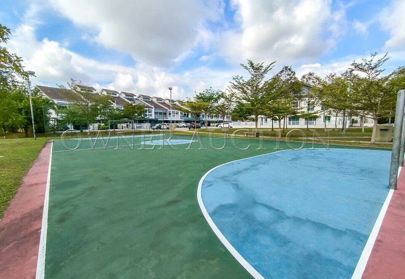 [Brand new unit; With extra land] 2 Storey Terrace House [5 min to Sanctuary Mall, Lotus's Rimbayu and Quayside Mall]