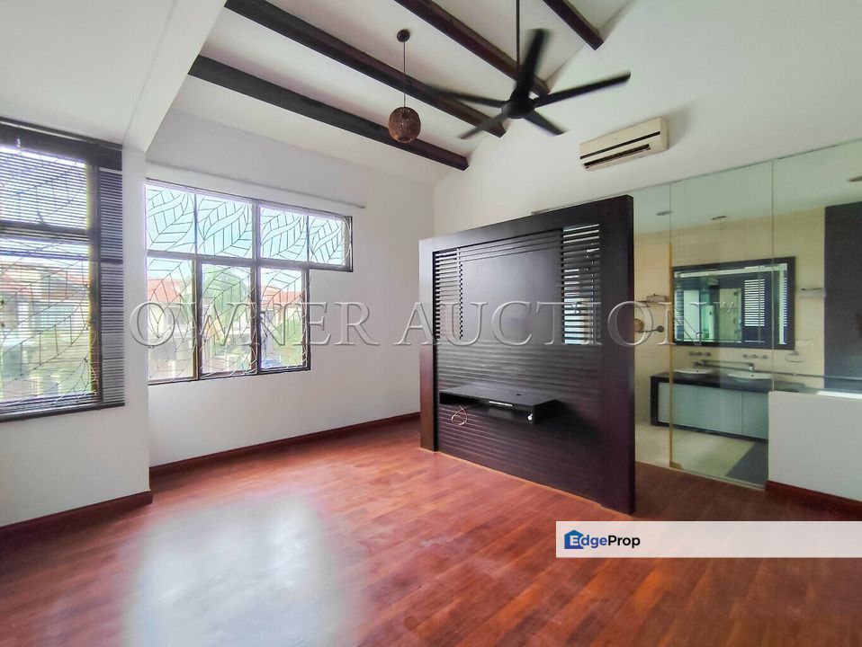 [Prestige Living in the Heart of Shah Alam] 2 Storey Superlink House [Next to Plaza Tol Shah Alam], Selangor, Shah Alam