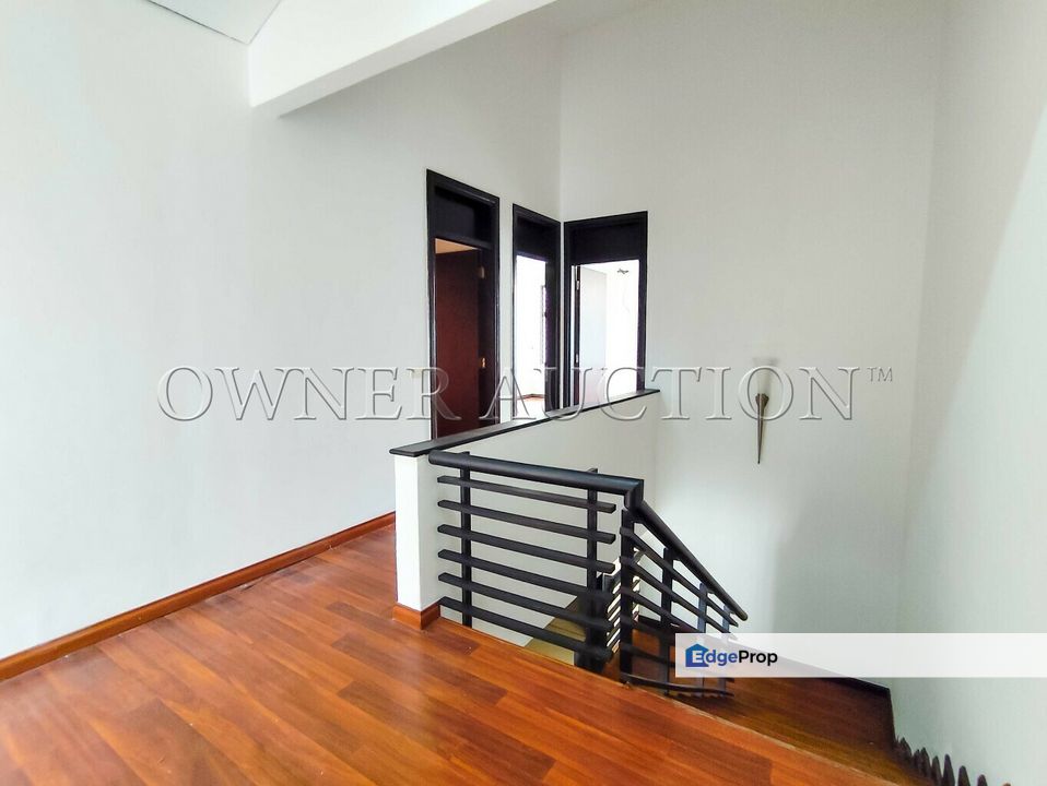 [Prestige Living in the Heart of Shah Alam] 2 Storey Superlink House [Next to Plaza Tol Shah Alam], Selangor, Shah Alam