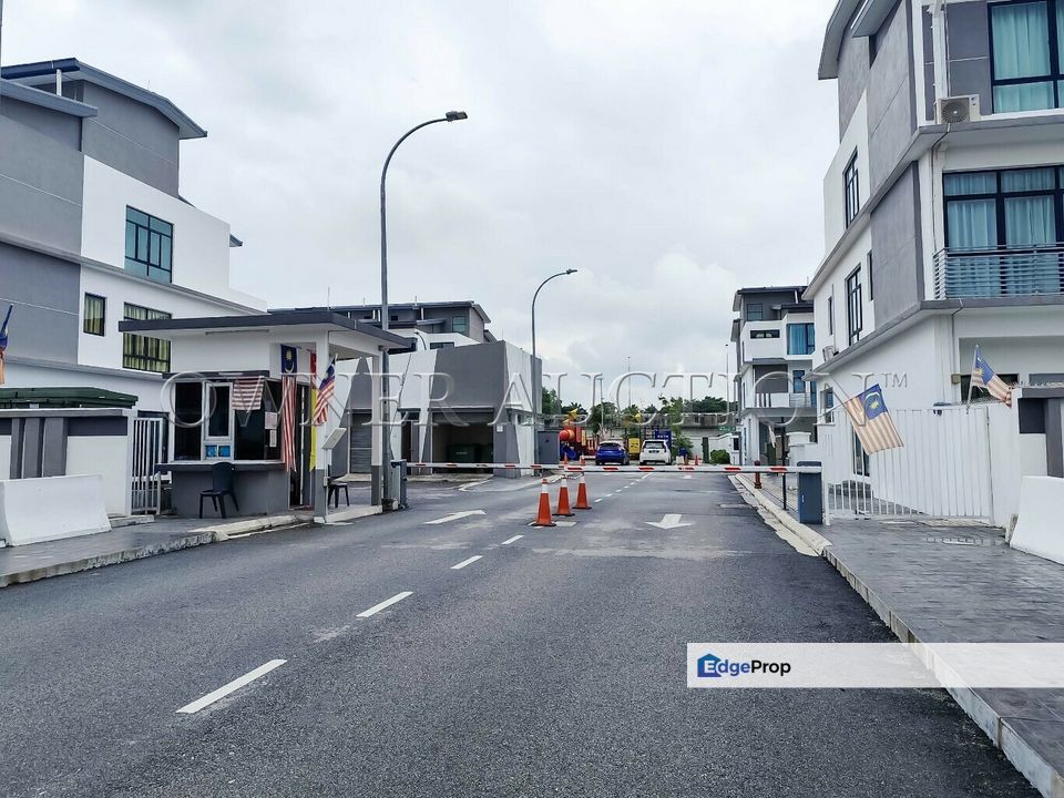 [Newly Completed] 3 Storey Town House, Selangor, Shah Alam