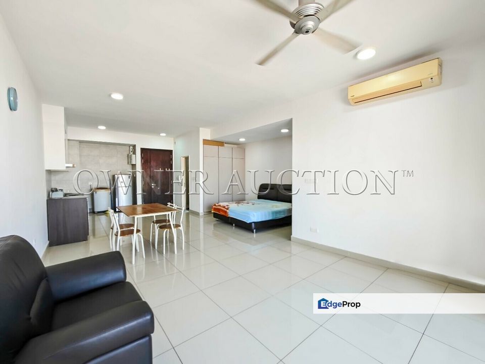 [Conveniently located next to Citta Mall] Service Apartment [Close to Sultan Abdul Aziz Shah Airport (Subang Airport)], Selangor, Petaling Jaya