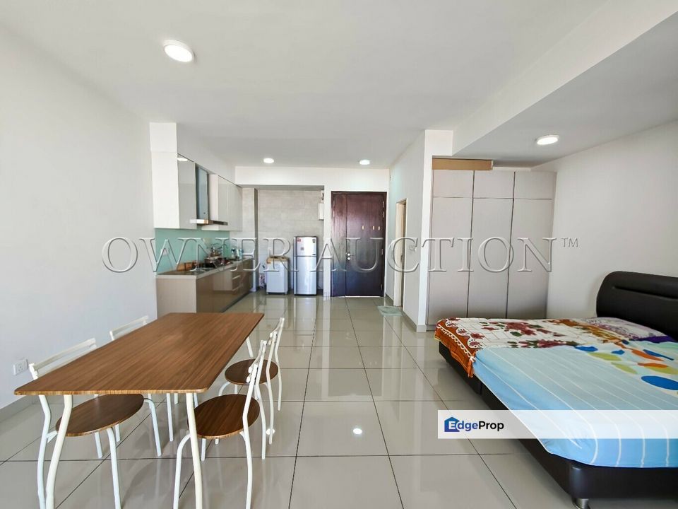 [Conveniently located next to Citta Mall] Service Apartment [Close to Sultan Abdul Aziz Shah Airport (Subang Airport)], Selangor, Petaling Jaya