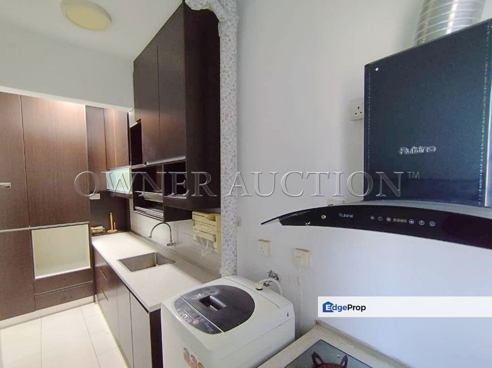 [Vacant Unit] Condominium [70% Occupancy Rate; Right Beside SJKC Kheow Bin; 3 min to Batu Caves KTM Station], Selangor, Batu Caves 