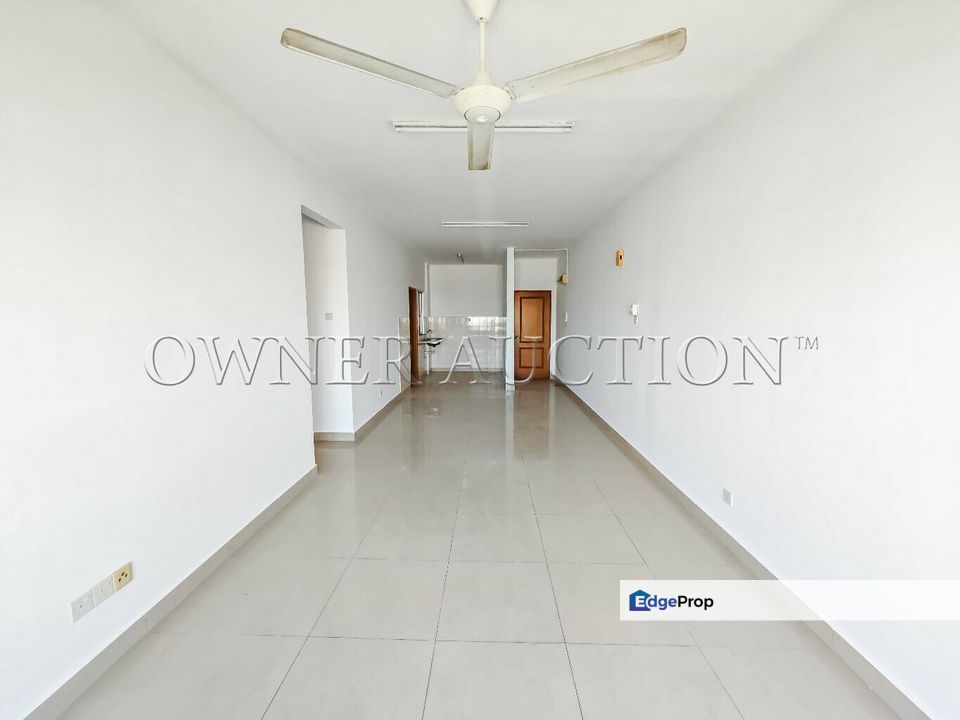 [Spacious with Balcony] Freehold Apartment [5 mins to LRT Alam Sutera], Kuala Lumpur, Bukit Jalil