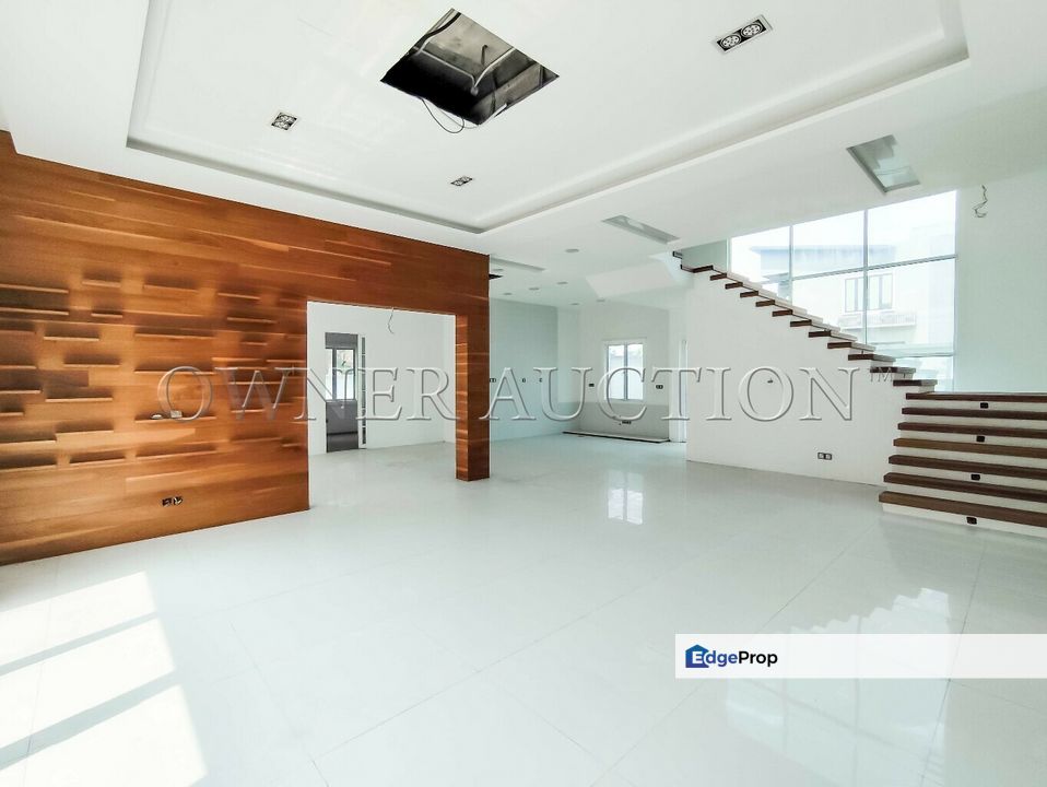 [Vacant unit; Gated & Guarded Community] 2 Storey Bungalow House [Easy access from PLUS & LEKAS Highway], Selangor, Kajang