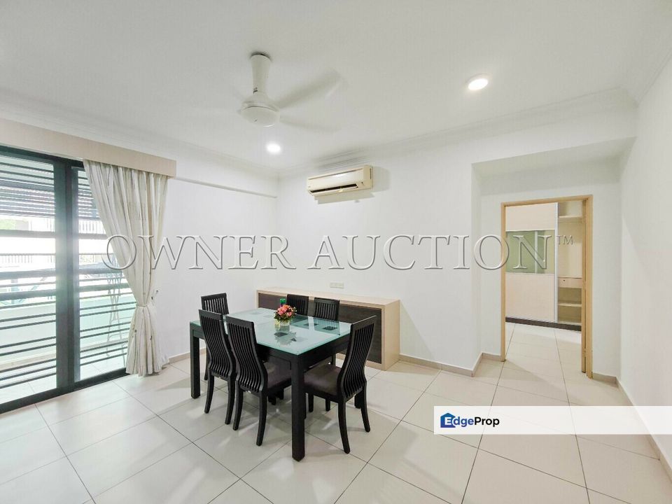 [Renovated unit with private garden] Condominium [5 mins to DPULZE Shopping Centre, Tamarind Square & MMU], Selangor, Cyberjaya